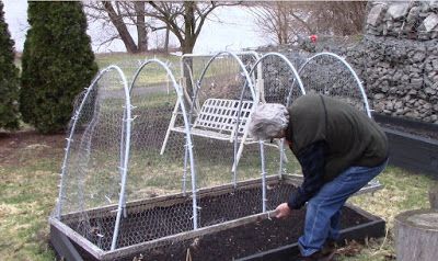 Critter Proof Vegetable Garden Design Animal Proof Garden, Squirrel Proof Garden, Square Foot Gardening, Vegetable Garden Design, Garden Boxes, Greenhouses, Urban Garden, Vegetable Garden, How To Build