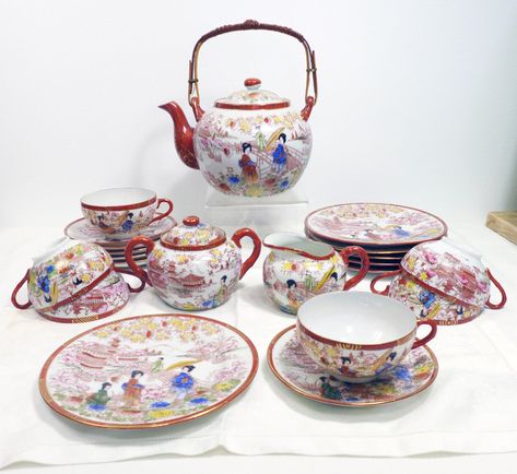 Girls Tea Set, Beautiful Geisha, Japanese Garden Landscape, Teapot Cover, Japanese Tea Set, Porcelain Tea Set, China Tea Sets, Garden Landscape, Tee Set