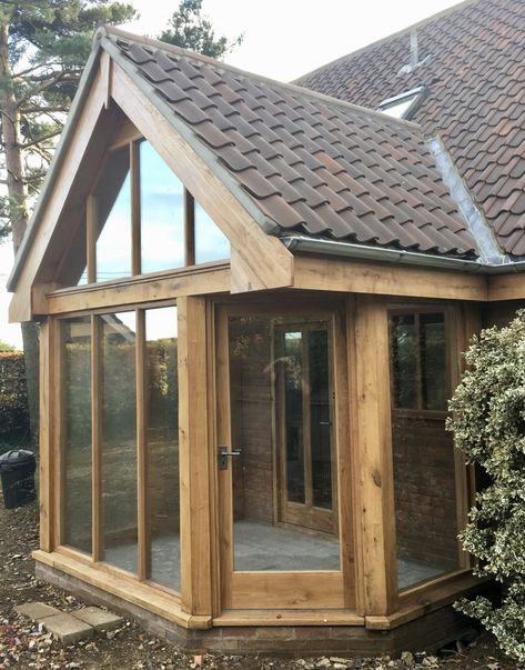 Timber Porches - Roger Gladwell Timber Frame Construction Timber Extension Ideas, Glass Porch Ideas Entrance, Pitched Porch, Front Porch Seating Area, Porch Seating Area, Mudroom Porch, Porch Ideas Entrance, Timber Porch, Gable Roof Porch