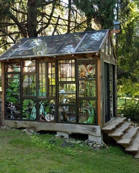 Serre Diy, Old Window Greenhouse, Window Greenhouse, Build A Greenhouse, Greenhouse Shed, Small Greenhouse, Backyard Greenhouse, Greenhouse Plans, Greenhouse Ideas