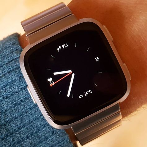 Minimal | Fitbit Clock Face | Versa Trip Games, Road Trip Games, Watch Battery, Fitness Watch, Clock Face, Big Brother, Smartwatch, Pretty Things, Fashion Watches