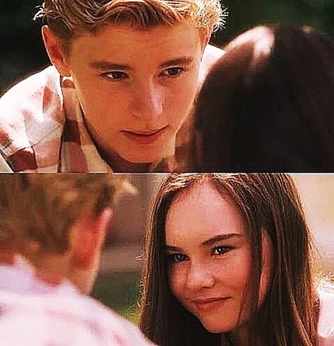 Flipped (2010). The teenage Bryce Loski (Callan McAuliffe) & the teenage Juli Baker (Madeline Carroll). Juli, voice-over: “As we stood there, I realized that all these years we never really talked.” Juli: “Do you some help?” Bryce: “Yeah.” Juli, voice-over: “But that day, we started.” Bryce, voice-over: “And I knew we’d be talking for a long time.” Flipped Juli And Bryce, Callan Mcauliffe Flipped, Madeline Carroll Flipped, Bryce And Juli Flipped, Bryce Loski And Juli Baker, Julie Baker And Bryce Loski, Flipped Movie Aesthetic, Bryce And Juli, Bryce Flipped