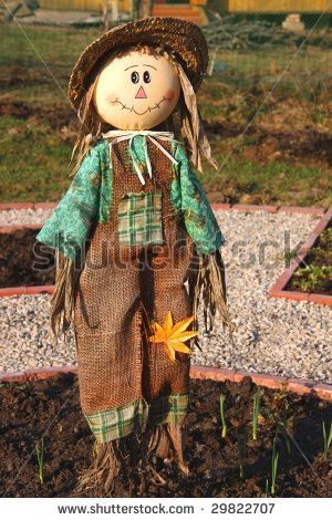 Scarecrow Cute, Scarecrow Decorations, Cute Scarecrow, Make A Scarecrow, Scarecrow Doll, Scarecrows For Garden, Scarecrow Face, Scare Crow, Scarecrow Crafts