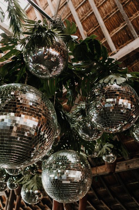 Disco Ball Event Decor, Tulum Backyard Ideas, Tulum Party Decor, Tulum Vibes Party, Dancefloor Aesthetic, Tulum Theme Party, Disco Ball Wedding Decor, Disco Jungle, Jungle Disco