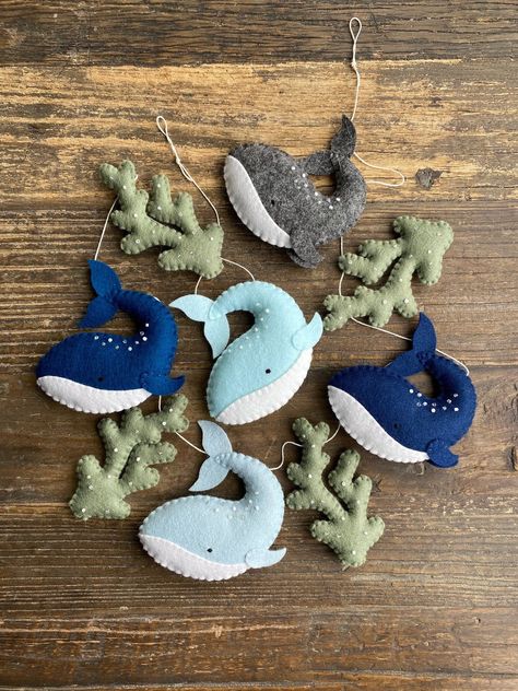 Felt Seaweed Pattern, Ocean Garland, Ocean Animal Nursery, Sea Life Nursery, Diy Felt Animals, Bunting Nursery, Felt Fish, Nursery Bunting, Eucalyptus Green