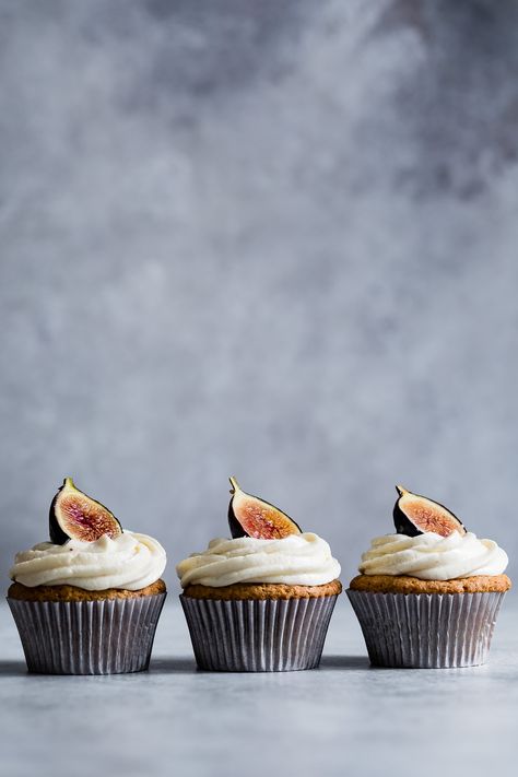 Gluten-Free Vanilla Cupcakes with Goat Cheese Frosting & Brûléed Figs Honey Cupcakes, Gluten Free Cupcakes Vanilla, Cupcake Photography, Fig Cake, Summer To Fall, Vanilla Cupcakes, Perfect Desserts, Cheese Frosting, Cupcake Recipes