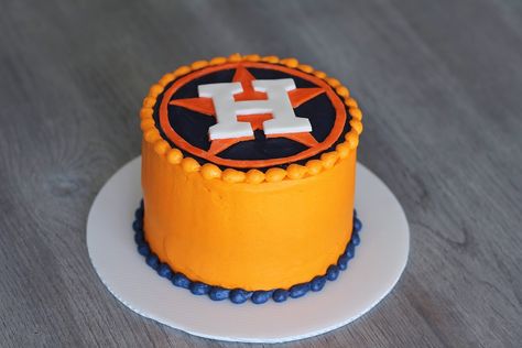 Houston Astros Cake Ideas, Astros Theme Cake, Astros Cake, Astros Party, Baseball Birthday Cakes, Bbq Cake, Groom Cake, Buttercream Cakes, Cake Business