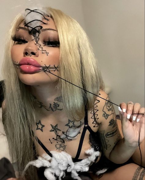 Word Tattoo Designs, Holloween Makeup, Drag Make-up, Word Tattoo, Punk Makeup, Alt Makeup, Halloween Makeup Inspiration, Swag Makeup, Cool Makeup Looks