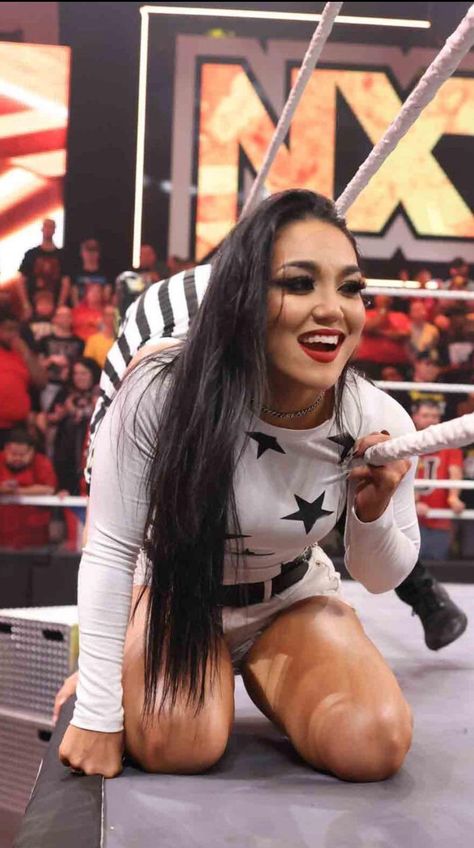 𝕲𝖊𝖔𝖋𝖋 ♏️ on X: "Heel Roxanne is gonna be good!! 😈 https://t.co/DtZpSxTbMU" / X Roxanne Perez, Mexican Wrestler, Nxt Divas, Professional Wrestlers, Wwe Girls, Bella Twins, Wrestling Wwe, Wwe Womens, All Food