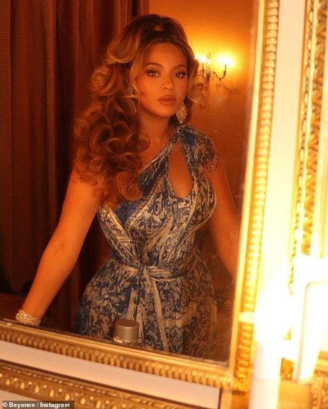 Beyonce Ponytail, Beyonce Instagram, Beyonce Hair, Beyonce Photos, Queen Bee Beyonce, Beyonce Outfits, Beyonce Knowles Carter, Beyonce Style, Beyoncé Giselle Knowles-carter