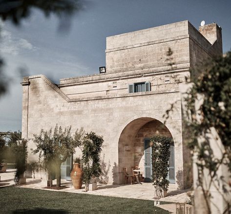 Puglia Farmhouse, Puglia Wedding, Italy Villa, Refined Rustic, Weddings In Italy, Minimalism Design, Mediterranean Lifestyle, Palermo Sicily, Verona Italy