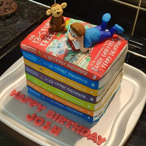 Treehouse Cake, Book Birthday Cake, Boy Reading, Clay Cake, Polymer Clay Cake, Book Birthday, Book Cake, 7th Birthday, Book Lover