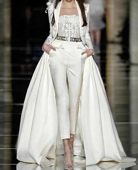 Cream Fashion, Woman In White, فستان سهرة, White Outfit, Looks Street Style, Zuhair Murad, Hilary Duff, Fashion Weeks, David Beckham