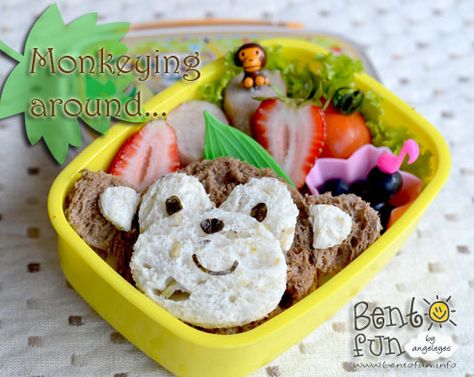 Bento--for Paige, a little monkey. Kotak Bento, Bento Kids, Cute Bento Boxes, Japanese Food Bento, Kawaii Bento, Japanese Lunch Box, Food Art For Kids, Cute Bento, Bento Box Kids