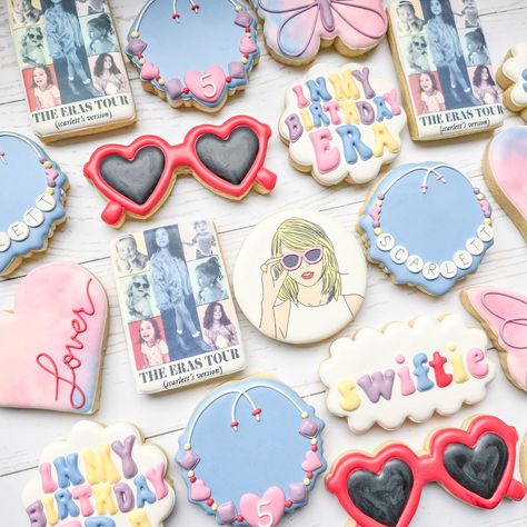 This was my 3rd Taylor Swift set and I love getting to make each one just a bit different. For this set, the birthday girl had the best invite, and I got to incorporate it into her cookies 💖 Hope this little Swiftie had the best day! Taylor Swift Cookies, Taylor Swift Cake, Taylor Swift Birthday Party Ideas, Royal Icing Sugar, Taylor Swift Birthday, Kids Themed Birthday Parties, The Best Day, Birthday Cookies, Birthday Girl