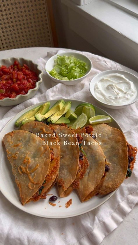 Baked Sweet Potato & Black Bean Tacos in 2022 | Healthy recipes, Whole food recipes, Vegetarian recipes Sweet Potato Black Bean Tacos, Sweet Potato Black Bean, Black Bean Tacos, Bean Tacos, Makanan Diet, Baked Sweet Potato, Black Bean, Healthy Meal Prep, Vegetarian Dishes