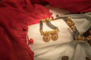 Traditional mangalsutra designs Laxmi Mangalsutra Designs, Wati Mangalsutra Designs Gold, Sutralu Designs, Pusthelu Designs Gold, Traditional Mangalsutra Designs, Wati Mangalsutra, Traditional Mangalsutra, Black Beads Mangalsutra, Black Beads Mangalsutra Design