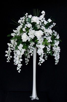 wisteria centerpiece Diy Wisteria, Eiffel Tower Centerpiece, Wisteria Wedding, Eiffel Tower Vases, Tower Vase, Church Flower Arrangements, Wedding Floral Centerpieces, Reception Centerpieces, Church Flowers