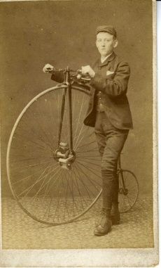 Pocklington History - Cycling in Pocklington Bicycle Photo, Penny Farthing Bicycle, Saturday Images, Antique Bicycles, Penny Farthing, Free Vintage Printables, Card Photography, People Poses, Vintage Bicycle