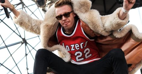 The endlessly lovable and somehow humble Macklemore has had some incredible hits but what has he been up to since "Thrift Shop" shot him into infamy? Macklemore Thrift Shop, Macklemore, Thrift Shop, Thrift Shopping, Career, The Incredibles, Celebrities, Halloween