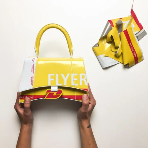 These Designers Make Bags From Upcycled Waste on Instagram Famous Fashion Quotes, Balenciaga Hourglass Bag, Upcycled Products, Trash Into Treasure, Upcycling Design, Upcycled Bag, Sustainable Bag, Grocery Shopping Bags, Metal Magazine