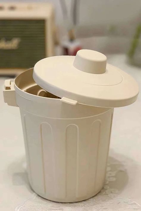 Trash Bin Bedroom, Desktop Trash Can, Mini Trash Can Diy, Aesthetic Trash Can, Teenage Retreat, Cute Trash Can, Desk Trash Can, Mini Trash Can, English Project