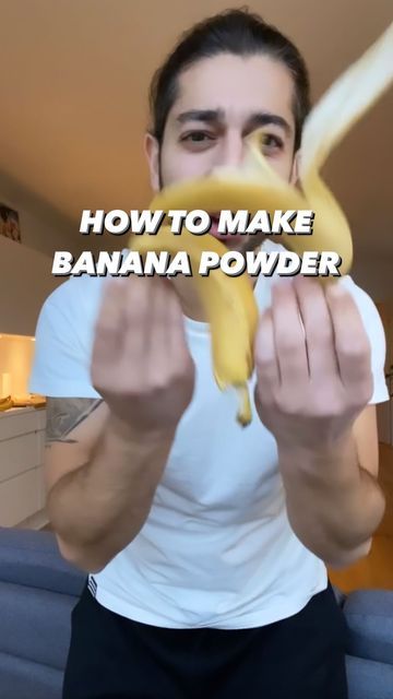 Armen Adamjan on Instagram: "Awesome way to recycle banana peels! 🤩 PS: you can also use the powder to fertilize your plants, it’ll speed up their growth! 🌱 . . PS: My NEW Book is out! Order your copy on my website: www.creativeexplained.com 🤟 . . #bananatea #lifehacks #tea #lifehack #diy #howto #creativeexplained #plantbased #beautyhacks #beautytips #selfcare #recyle #tiktokstar #naturalremedies #cookinghacks #banana #kitchenhacks #cookinghacks #healthyfood #healthyrecipes" Banana Peel Uses, How To Store Bananas, Banana Tea, Banana Health Benefits, Banana Peels, Banana Drinks, Banana Powder, Diy Drinks, Burn Stomach Fat