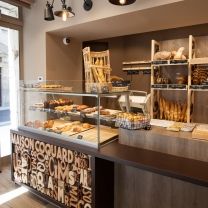 Boulangerie Coquard - Bourgoin-Jallieu 38) - 2018 Bakery Shop Interior, Bakery Shop Design, Bakery Interior, Bakery Design Interior, Coffee Shop Interior Design, Coffee Shop Bar, Cafe Shop Design, Coffee Shops Interior, Bakery Design