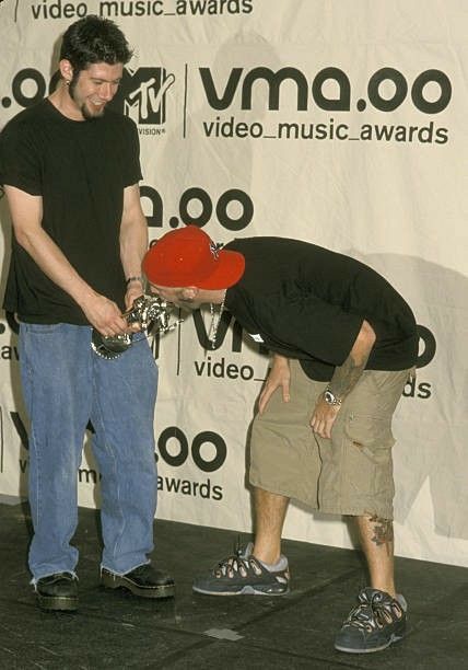 Limp Bizkit Funny, Fred Durst 90s, Wes Borland 90s, Limp Biscuit, Wes Borland, Fred Durst, Silly Bands, Jonathan Davis, Limp Bizkit