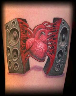 Speaker Love Music Tattoo, Badass Pictures, Tattoo Health, Map Tattoos, Music Tattoo Designs, Samoan Tattoo, Music Drawings, Creation Art, Music Tattoo