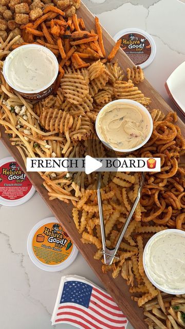 French Fry Platter, Tater Tot Charcuterie Board, French Fry Charcuterie Board, Good Dips, Dip Board, Shoestring Fries, Wine Appetizers, Crinkle Cut Fries, Cheese Wine