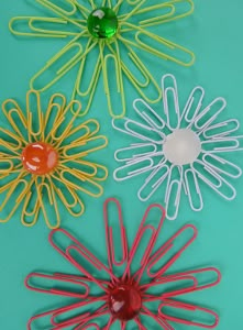 Diy Paper Clips, Paper Clip Crafts, Paperclip Crafts, Recycle Crafts Diy, Paper Clip Art, Diy Recycle, Primitive Decorating Country, Button Crafts, Paper Clips