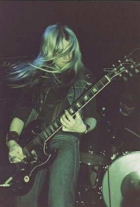 Liz Buckingham Metal Guitarist Aesthetic, Liz Buckingham Electric Wizard, Liz Buckingham, Chris Core, 80s Musicians, Electric Wizard, Metalhead Girl, Black Mass, Heavy Metal Girl