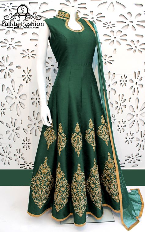 PalkhiFashion Exclusive Full Flair Dark Green Color Outfit Nicely Handmade With Stones and Embroidered Work On Neck and Bottom With Nice Design. Chudithar Designs, Best Clothing Stores, Palkhi Fashion, Maharani Designer Boutique, Long Gown Design, Afrikaanse Mode, Usa Clothing, Long Gown Dress, Indian Gowns Dresses