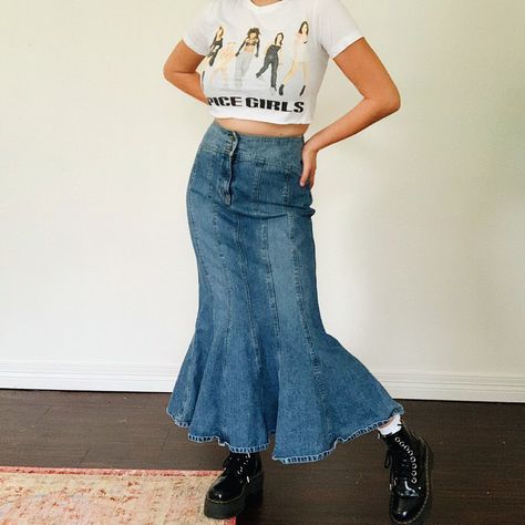 Maxi Jean Skirt Outfits Y2k, Denim Maxi Skirt Outfit Y2k, Mermaid Jean Skirt, Mermaid Denim Skirt, Denim Maxi Skirt Aesthetic, Fishtail Skirt, Mermaid Skirt, Long Maxi, Jean Skirt