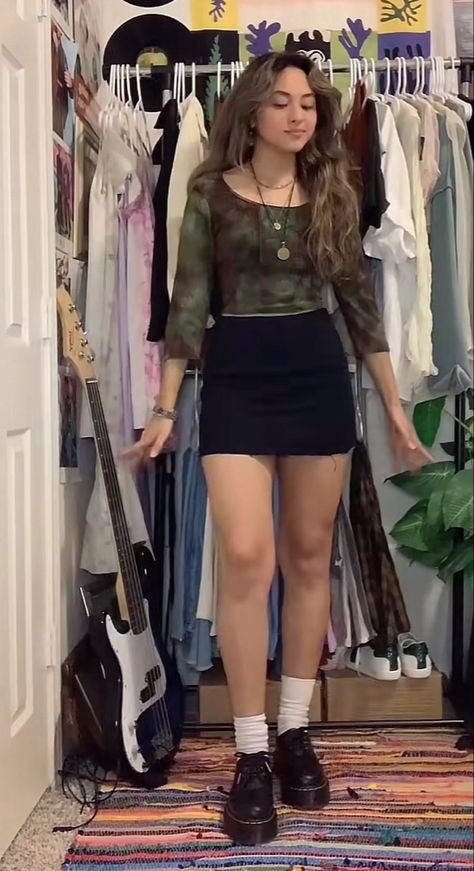 70s Bar Outfit, Girly Indie Outfits, Edgy Earthy Style, Fae Inspired Outfit, How To Style Mini Skirts, Layering Shirts Outfit, Cavetown Concert Outfit, Summer Grunge Outfits 90s Style, Feminine Grunge Outfits