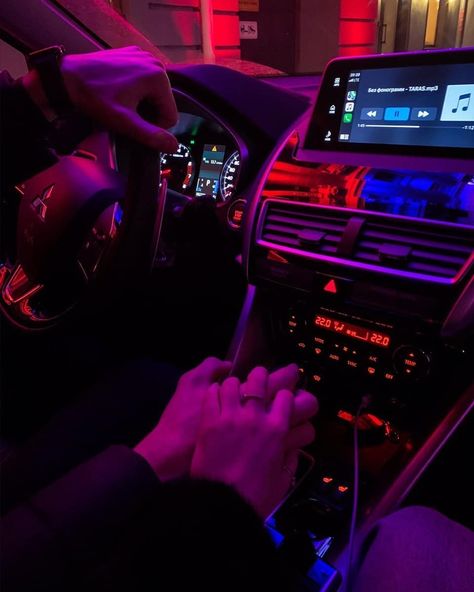 Couple Photo In Car Night, Car Couples Aesthetic, Couples Driving Car At Night, Couple In Car Aesthetic Night, Couple Late Night Drive, Late Night Drives With Boyfriend, Couple In Car, Night Drives, Give Me Butterflies