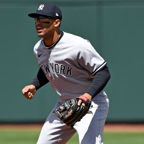 Yankees Avenue on Instagram: “Gleyber Torres currently leads all AL second baseman in Defensive Runs Saved with 5! Awesome to see him back where he’s more comfortable” Gleyber Torres, Reggie Jackson, Aaron Judge, Joe Dimaggio, Derek Jeter, New York Yankees, Defense, Baseball Cards, Running