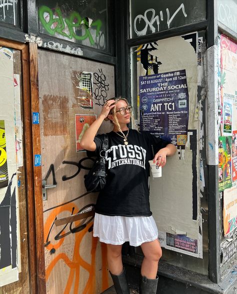 The boots are back 👢 Tee @stussy Skirt @mingalondon Boots @bershka Stussy Women Outfit, Bershka Women, Stussy Women, Female Soccer Players, Women's Beanie, Women Outfit, Woman Face, Suits For Women, Actresses