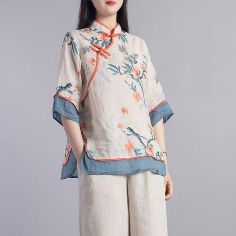 Qipao Blouse, Orientation Outfit, Chinese Blouse, Fashion Week Dresses, Chinese Shirt, Retro Blouse, Chinese Style Dress, Elegant Outfit Classy, Women Blouses Fashion