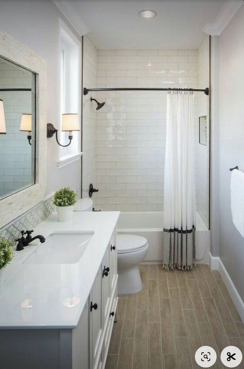 Bathroom Tub Shower Combo, Makeover Kamar Mandi, Farmhouse Bathroom Decor Ideas, Bathroom Tub Shower, Small Bathroom Makeover, Farmhouse Bathroom Decor, Tub Shower Combo, Small Bathroom Design, Tiny Bathroom