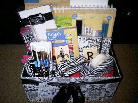 Artist Gift Basket Art Gift Basket Ideas For Adults, Artist Gift Basket Ideas, Artist Gift Basket, Dollar Tree Christmas Gift Baskets, Christmas Gift Baskets For Family, Artist Gift Ideas, Basket Raffle, Diy Dollar Tree Christmas, Family Gift Baskets