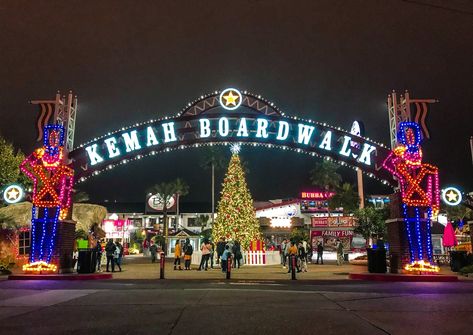 The Ultimate Guide to the Holidays at the Kemah Boardwalk Space Center Houston, Kemah Boardwalk, Summer Wishlist, Trip Packing, Road Trip Packing, Galveston Texas, Mormon Temple, Space Center, Luxury Lifestyle Dreams