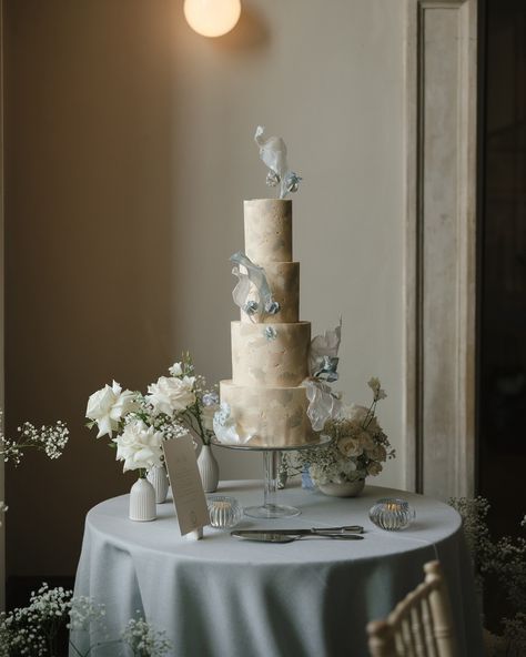 What a dream of a brief this cake design was! 🤍 Shannon and Zack’s wedding took place in the stunning Queen’s House in Greenwich and their wedding styling took inspiration from the location with its maritime history and a theme called ’Sail Away with Us’. Think of ethereal vibes with cloud-like florals. And the cake design itself incorporated some of those elements with rice paper sails and buttercream decoration that looked like cloudy skies. It was a delight to create and for such a gorgeo... Cloudy Skies, Wedding Styling, Rice Paper, Rice, Queen, Cake, History, Quick Saves, Design