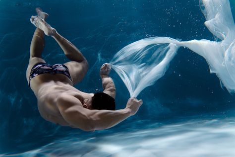 Model Vlad Parker by Stas Vokman for Marcuse Australia | Men and underwear Man Underwater, Swimwear Design, Men's Swimwear, Male Photography, Swim Brief, Fitness Model, Mens Swimwear, Model Photography, Male Models