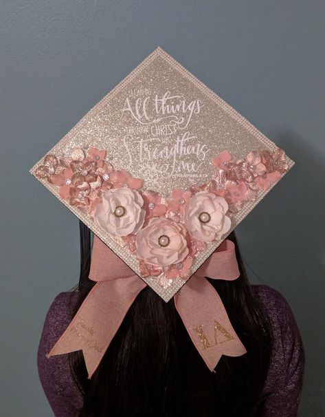 Pink sparkle Rose gold grad cap graduation bow sorority pearls rhinestones flowers glitter Pink Rhinestone Grad Cap, Pink Cap Decoration Graduation, Creative Graduation Caps, Nurse Graduation Cap, College Grad Cap Ideas, Cap Graduation, High School Graduation Cap, Flowers Glitter, College Graduation Cap Decoration