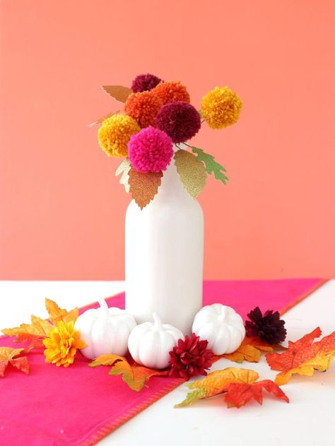 Easy Pom Pom Fall Centerpiece - Damask Love Pom Pom Centerpieces, Diy Thanksgiving Centerpieces, Thanksgiving Centerpieces Diy, Easy Diy Thanksgiving, Pom Flowers, Pom Pom Flowers, Fall Table Centerpieces, Crafts For Teens To Make, Crafts For Adults