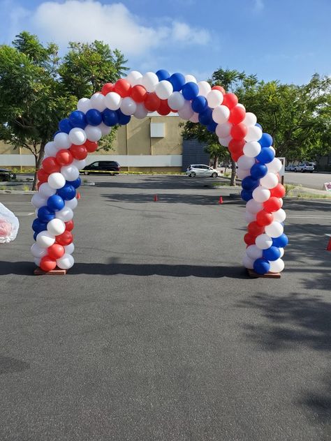 Red White Blue Balloon Arch, Ballon Arc, Beach Balloons, Balloon Arch Ideas, Balloon Arch Decorations, Trendy Balloons, Gate Decoration, Balloon Arches, Balloon Ideas