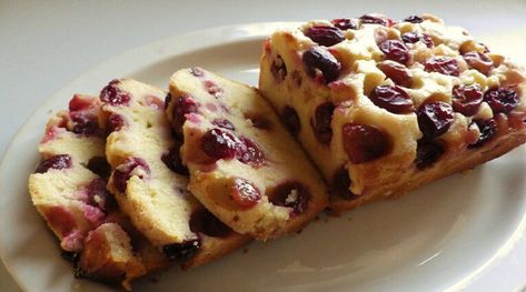 grape cake recipe - baking cooking bake cook fruit Grape Bread Recipes, Bread Recipe Bread Machine, Grape Bread, Recipe Bread Machine, Grape Cake, Greek Yogurt Banana Bread, Grape Recipes, Recipe Baking, Banana Bread Muffins