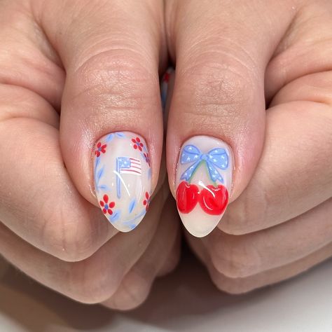 Caroline Moyes | Okay these!!! Are my new favorite!!!❤️🇺🇸 Inspired by @nails.byliz • • #nails #nailsnailsnails #nailsofinstagram #utahcountynails… | Instagram Palm Tree Nails, Fourth Of July Nails, 4th Of July Nails, Summery Nails, Painted Nail Art, July Nails, June 21, Creative Nails, Cute Acrylic Nails